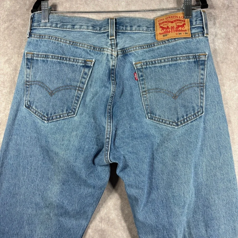 Levi's 505 Jeans Mens 34X34 Blue Medium Wash Denim Straight Leg Casual‎ Everyday